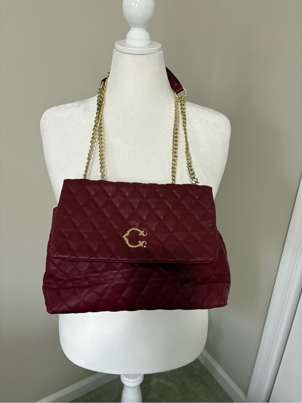 Quilted Burgundy Shoulder Bag with Gold Chain Strap